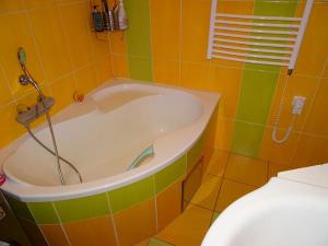 Pronájem bytu 2+kk, Praha - Žižkov, Jeseniova, 41 m2