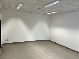 Pronájem obchodního prostoru, Orlová, Masarykova třída, 28 m2