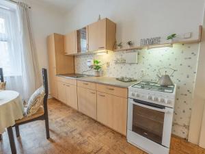 Prodej bytu 2+kk, Praha - Žižkov, Žerotínova, 57 m2