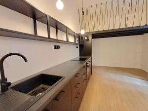 Pronájem bytu 1+kk, Praha - Libeň, Pod Čertovou skalou, 30 m2