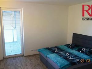 Pronájem bytu 2+kk, Plzeň, Koterovská, 63 m2