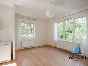 Pronájem bytu 1+kk, Praha - Dejvice, Na pískách, 28 m2