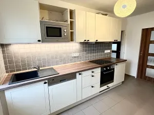 Pronájem bytu 2+1, Lovosice, Nádražní, 65 m2