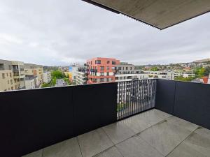 Pronájem bytu 2+kk, Praha - Modřany, Zlochova, 64 m2
