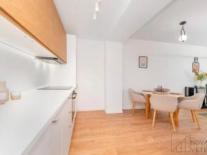 Prodej bytu 4+kk, Praha - Záběhlice, Bělčická, 60 m2