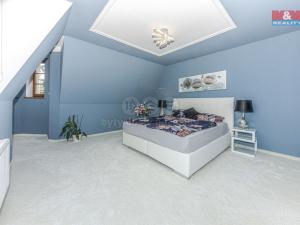 Prodej rodinného domu, Praha - Horní Počernice, Dobrošovská, 295 m2