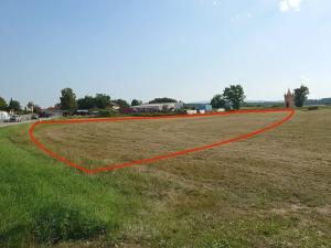 Prodej komerčního pozemku, Pištín, 3503 m2