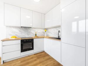 Prodej bytu 3+kk, Praha - Kobylisy, Frýdlantská, 70 m2