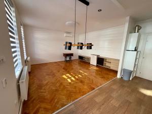 Pronájem bytu 2+kk, Břeclav, Denisova, 51 m2