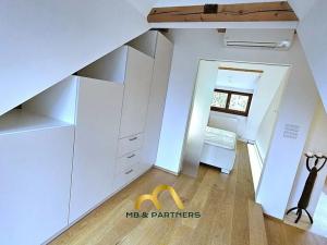 Pronájem bytu 2+kk, Praha - Smíchov, Na Konvářce, 55 m2
