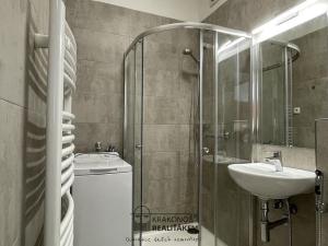 Pronájem bytu 2+kk, Hranice - Hranice I-Město, Pernštejnské náměstí, 44 m2