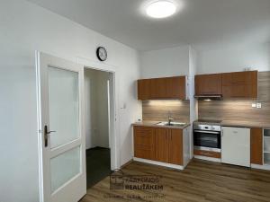 Pronájem bytu 2+kk, Hranice - Hranice I-Město, Pernštejnské náměstí, 44 m2