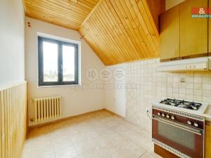 Prodej bytu 3+1, Mariánské Lázně - Hamrníky, třída Vítězství, 70 m2
