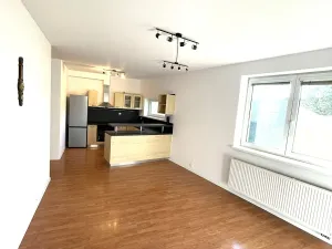 Pronájem bytu 3+kk, Praha - Hostivař, Budapešťská, 68 m2