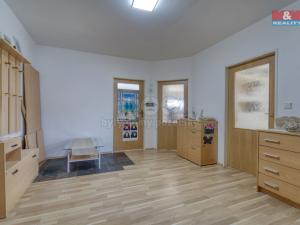 Prodej bytu 3+1, Město Touškov, Partyzánská, 90 m2
