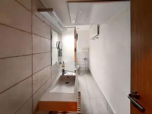 Pronájem bytu 2+kk, Praha - Holešovice, U městských domů, 45 m2