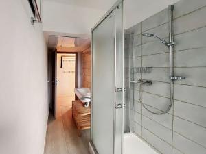 Pronájem bytu 2+kk, Praha - Holešovice, U městských domů, 45 m2