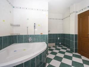 Pronájem bytu 3+1, České Budějovice, Plavská, 105 m2
