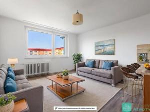 Prodej bytu 2+kk, Osek, Sokolská, 43 m2