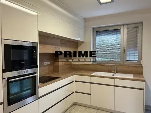 Pronájem rodinného domu, Průhonice, Františka Zemana, 400 m2