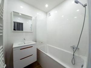 Pronájem bytu 2+1, Ostrava, Vršovců, 54 m2