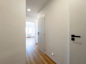 Pronájem bytu 2+1, Ostrava, Vršovců, 54 m2
