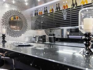 Prodej obchodního prostoru, Zeleneč, Jitrocelová, 150 m2