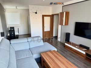 Prodej bytu 2+kk, Praha - Horní Měcholupy, Hornoměcholupská, 64 m2