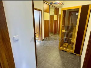 Prodej bytu 2+kk, Praha - Horní Měcholupy, Hornoměcholupská, 64 m2
