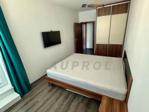 Prodej bytu 2+kk, Praha - Horní Měcholupy, Hornoměcholupská, 64 m2