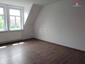 Prodej bytu 2+1, Krnov - Pod Bezručovým vrchem, Revoluční, 88 m2