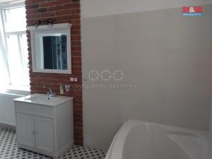 Prodej bytu 2+1, Krnov - Pod Bezručovým vrchem, Revoluční, 88 m2