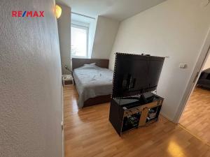 Pronájem bytu 2+kk, Praha - Strašnice, Radošovická, 60 m2