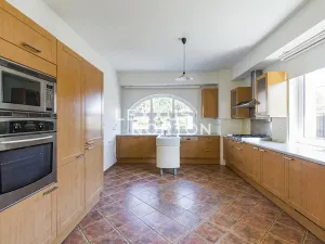 Pronájem vily, Praha - Nebušice, Ke strži, 400 m2