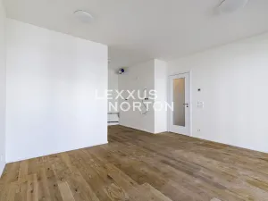 Pronájem bytu 2+kk, Praha - Holešovice, U průhonu, 51 m2