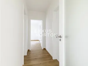 Prodej bytu 3+kk, Praha - Modřany, Zlochova, 77 m2