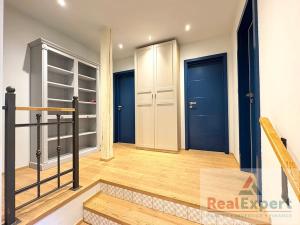 Prodej bytu 4+kk, Praha - Smíchov, U Pernikářky, 174 m2