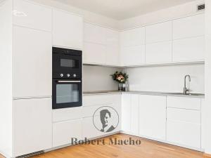 Pronájem bytu 2+kk, Praha - Modřany, Mezi vodami, 63 m2