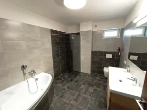 Pronájem bytu 4+kk, Babice, K Vile, 146 m2