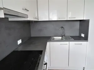 Pronájem bytu 1+kk, Praha - Liboc, Navigátorů, 32 m2