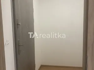 Pronájem bytu 1+kk, Ostrava, Klicperova, 27 m2