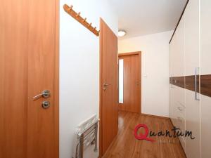 Pronájem bytu 2+kk, Praha - Bohnice, Čimická, 44 m2