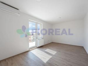 Pronájem bytu 1+kk, Praha - Strašnice, Na hroudě, 34 m2
