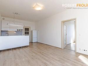 Pronájem bytu 2+kk, Praha - Vysočany, Freyova, 43 m2