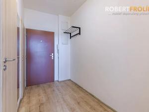Pronájem bytu 2+kk, Praha - Vysočany, Freyova, 43 m2
