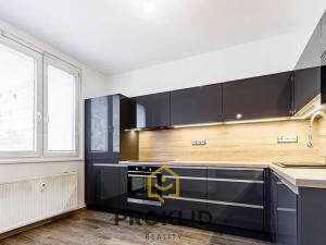 Prodej bytu 3+1, Olomouc, Trnkova, 62 m2