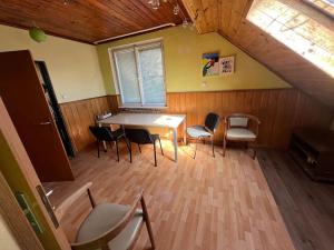 Pronájem bytu 1+1, Praha - Krč, Rosečská, 32 m2