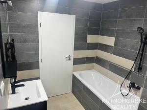 Pronájem bytu 2+kk, Kutná Hora, Za Lidkou, 50 m2