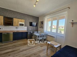 Prodej bytu 2+kk, Znojmo, Stanislavova, 37 m2