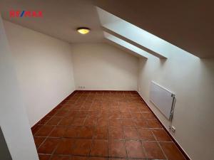 Pronájem bytu 2+kk, Černošice, Vrážská, 58 m2